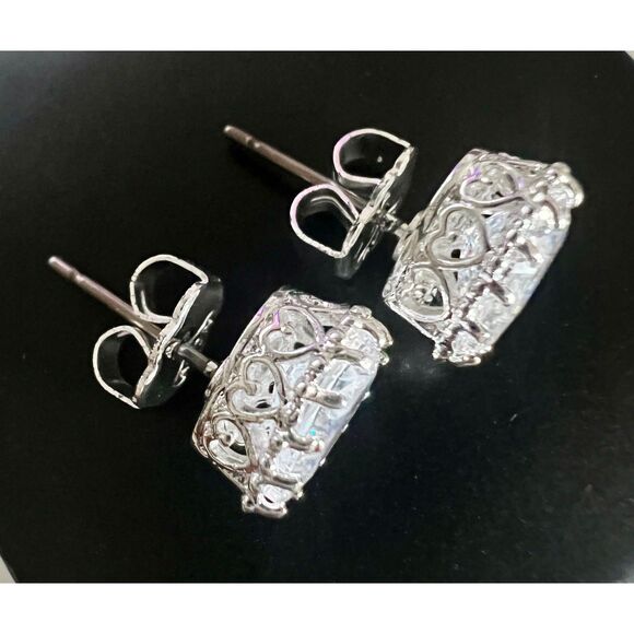 Timeless Pear CZ Stud Earrings Distributed by Avon in 2012 - Never Worn | NIB - Picture 3 of 4